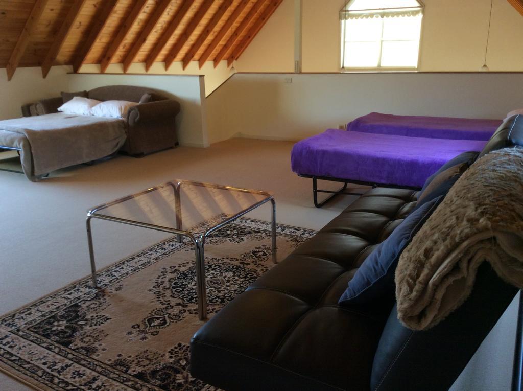The Residence @ Elbourne Wines Lovedale Exteriör bild
